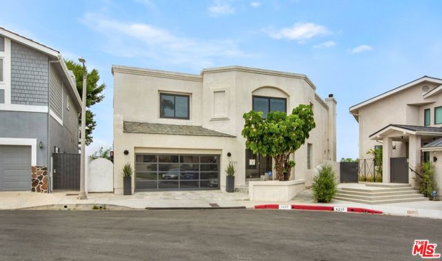 4223 Don Carlos Drive, Los Angeles CA: https://media.crmls.org/mediaz/ac5fdff9-3460-408e-b3b9-6caea9ab0ef9.jpg