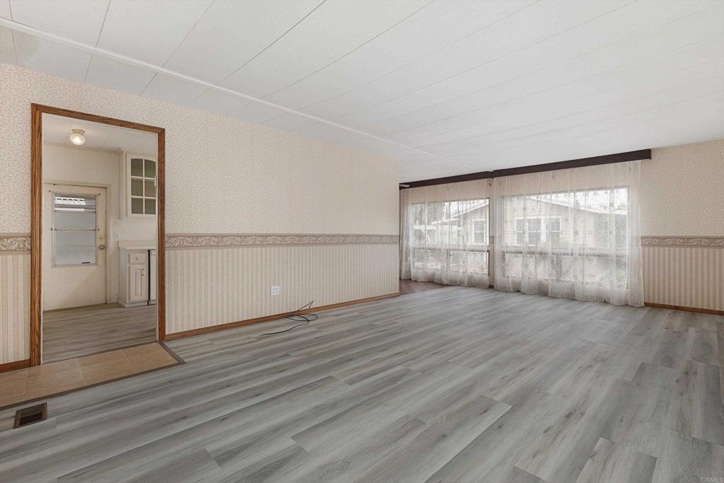 2280 Valley Pkwy - photo 4