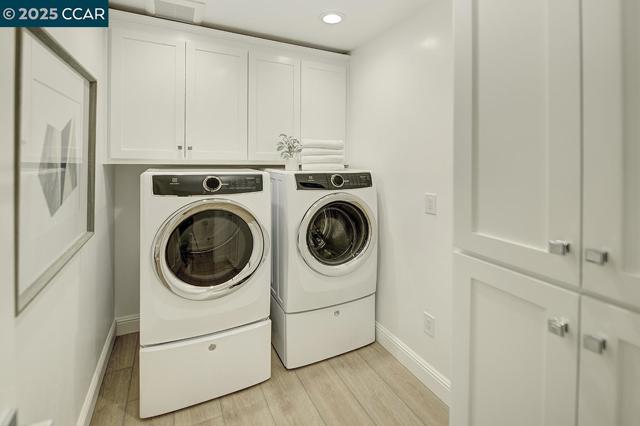 2607 Saklan Indian Dr, Walnut Creek CA: https://media.crmls.org/mediaz/ac5ff1d9-b993-4776-aa97-2b811f249a50.jpg