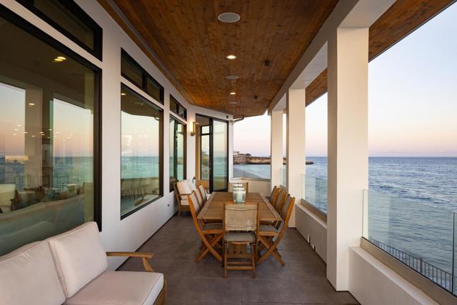 Image 17 of 59 For 2900 Cliff Drive