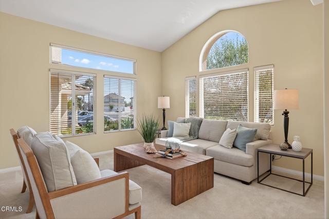 28 San Bernardino Avenue, Ventura CA: https://media.crmls.org/mediaz/ac60ad17-1c7d-40cd-97b6-a1809ec54bc4.jpg