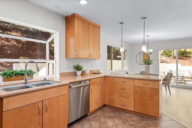 Image 10 of 54 For 10387 Avenida Lane