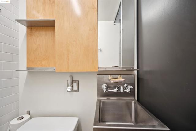 83 McAllister St, San Francisco CA: https://media.crmls.org/mediaz/ac61830d-cf17-4f93-b574-c3e1a041ff7d.jpg
