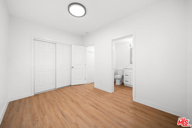 4325 W 58th Place, Los Angeles CA: https://media.crmls.org/mediaz/ac6200da-443e-4b25-ae60-de3ee2b70abd.jpg