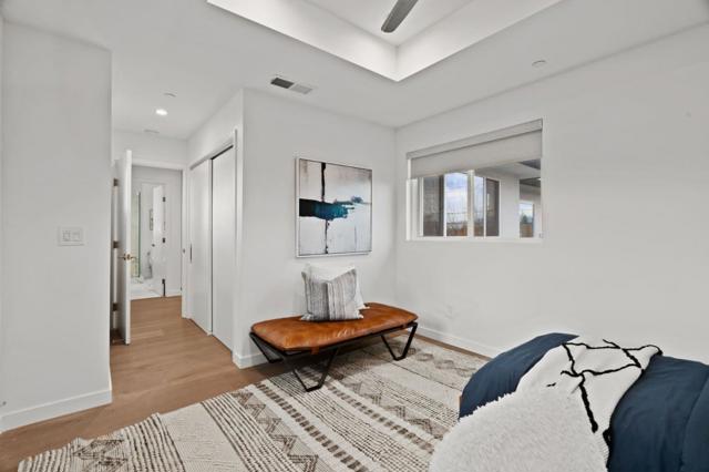 Image 21 of 77 For 756 Baird Avenue