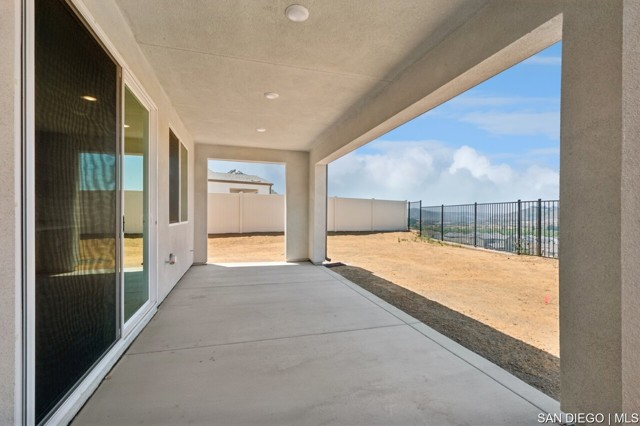 632 MEADOWOOD ST, Fallbrook CA: https://media.crmls.org/mediaz/ac633563-029b-4277-9486-780897e92a8a.jpg