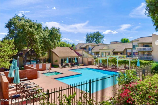 769 Birchpark Circle, Thousand Oaks CA: https://media.crmls.org/mediaz/ac6389da-0ea3-4323-aaa1-46d82317ee05.jpg