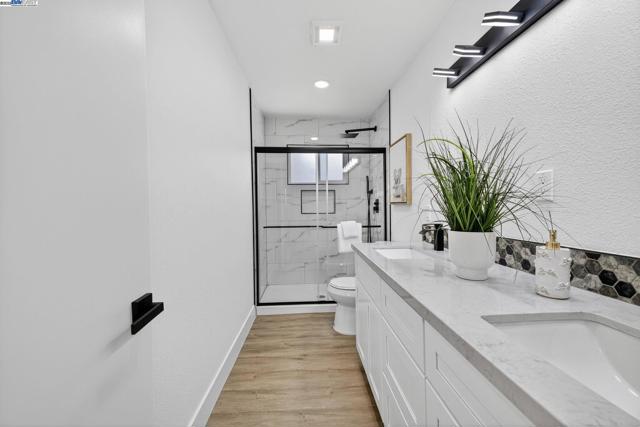 4403 Burke Way, Fremont CA: https://media.crmls.org/mediaz/ac638b0d-5497-4dd5-b62c-c4396cfb343e.jpg