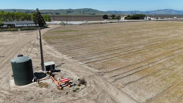 4211 Bolsa Road, Hollister CA: https://media.crmls.org/mediaz/ac63c105-e739-45fb-b23b-103f9ff79d2d.jpg