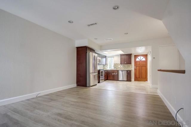 Image 9 of 34 For 9280 Towne Centre Dr  41