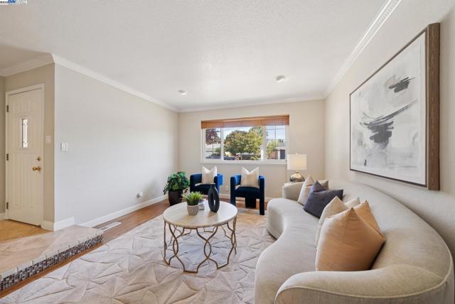 457 Coleen St, Livermore CA: https://media.crmls.org/mediaz/ac642202-170f-4ef2-a090-29b7ad066516.jpg