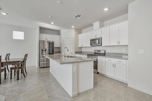 2051 Rosewood Drive, Hollister CA: https://media.crmls.org/mediaz/ac6442ed-bcd8-4c9a-98d3-4fd48300b69a.jpg
