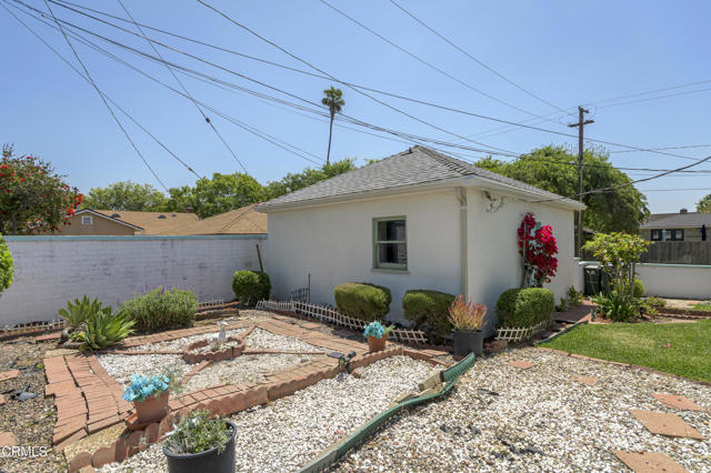 Detail Gallery Image 24 of 25 For 960 Roxbury Dr, Pasadena,  CA 91104 - 3 Beds | 2 Baths