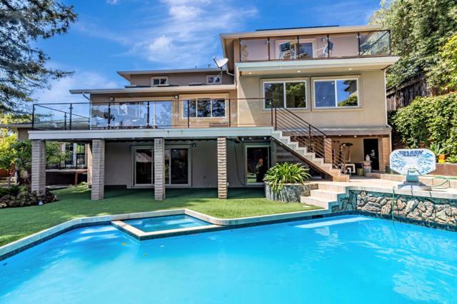 3119 Oak Knoll Drive, Redwood City CA: https://media.crmls.org/mediaz/ac675d67-3b78-40df-86b5-e815bdaf1208.jpg