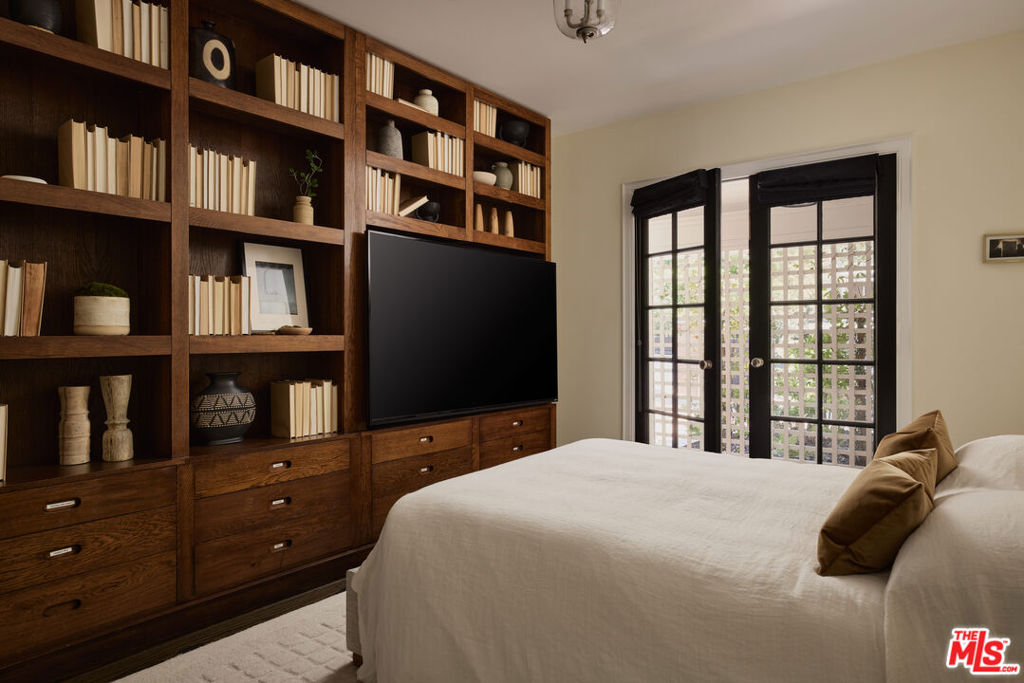 MLS #25600681 image #25