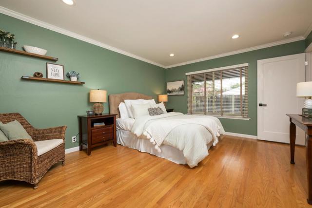 1903 Madison Avenue, Redwood City CA: https://media.crmls.org/mediaz/ac6765b2-11b5-4988-9705-2978924fb1ad.jpg