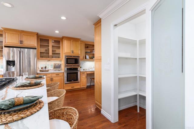 Image 9 of 45 For 1822 Burroughs St