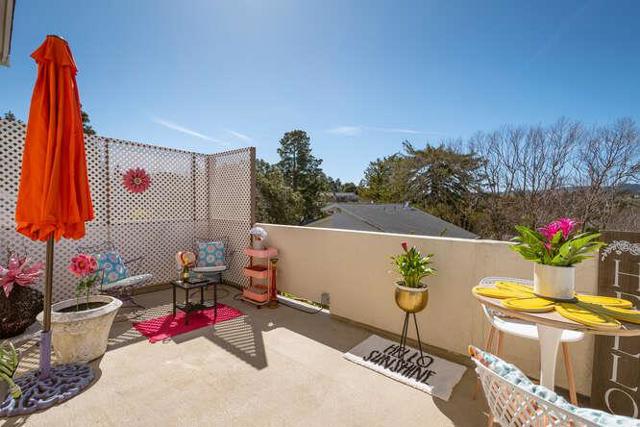2044 Fairmont Drive, San Mateo CA: https://media.crmls.org/mediaz/ac68318a-2220-4a4a-b8c8-40a8eff77d04.jpg