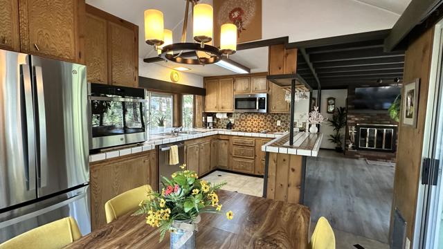 25655 Tahquitz Drive, Idyllwild CA: https://media.crmls.org/mediaz/ac684060-3586-4220-aaa8-a7ecc89065ea.jpg