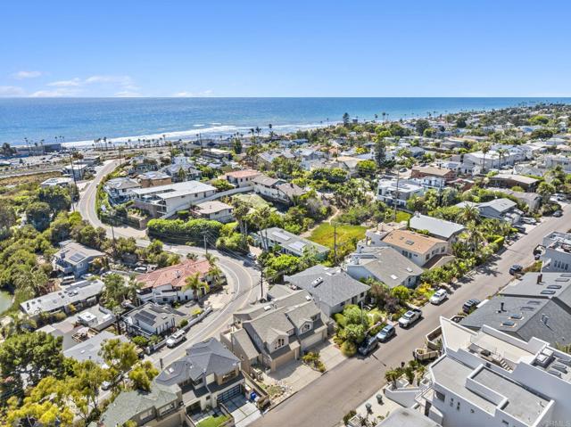 Detail Gallery Image 43 of 45 For 2542 Manchester Ave, Cardiff By The Sea,  CA 92007 - 3 Beds | 3/1 Baths