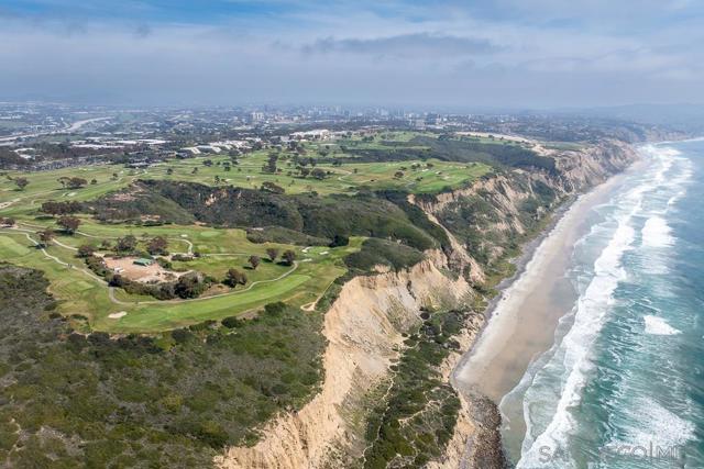 3157 Evening Way, La Jolla CA: https://media.crmls.org/mediaz/ac6bbc41-8cd0-4a7c-bb70-4bc07ecdc3f4.jpg