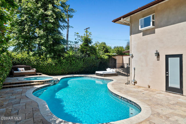 4809 Dunman Avenue, Woodland Hills CA: https://media.crmls.org/mediaz/ac6d0a23-8dec-4c93-b180-38f376ccd15e.jpg