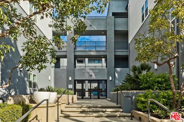 7100 Playa Vista Drive, 421 photo 2