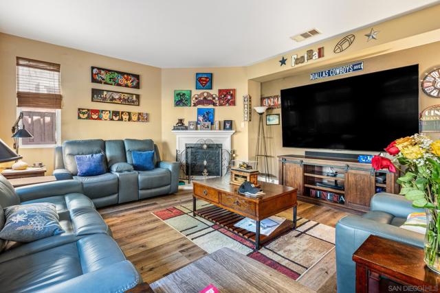 1299 Bellingham, Oceanside CA: https://media.crmls.org/mediaz/ac6f2981-993b-4af2-8805-ae9eaee8b0af.jpg