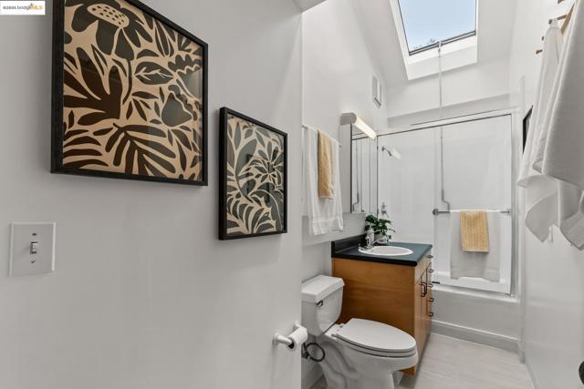 105 Vicente, Berkeley CA: https://media.crmls.org/mediaz/ac70106c-7651-46b8-ae76-3aa1023c8f1b.jpg