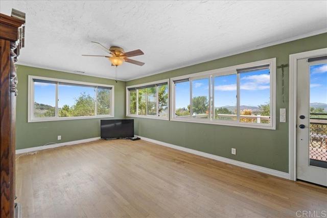 30727 Rolling Hills Drive, Valley Center CA: https://media.crmls.org/mediaz/ac70a774-9b1d-4a3e-9f33-f075d7acaa3a.jpg