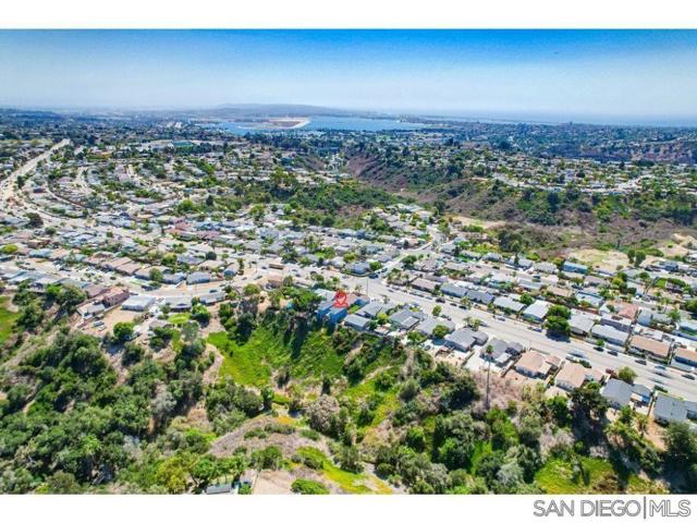 4325 Clairemont Dr, San Diego, California 92117, ,Multi-Family,For Sale,Clairemont Dr,240028310SD