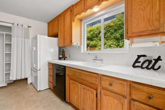 816 Pelton Avenue, Santa Cruz CA: https://media.crmls.org/mediaz/ac73193b-cbd6-4f32-bc60-c0b36c8e413f.jpg