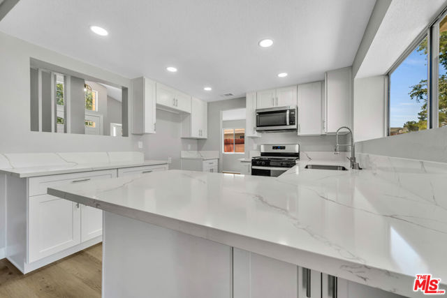 4561 Northstar Drive, Palmdale CA: https://media.crmls.org/mediaz/ac7353e8-aac4-4d5c-b00f-da23749e6fe8.jpg