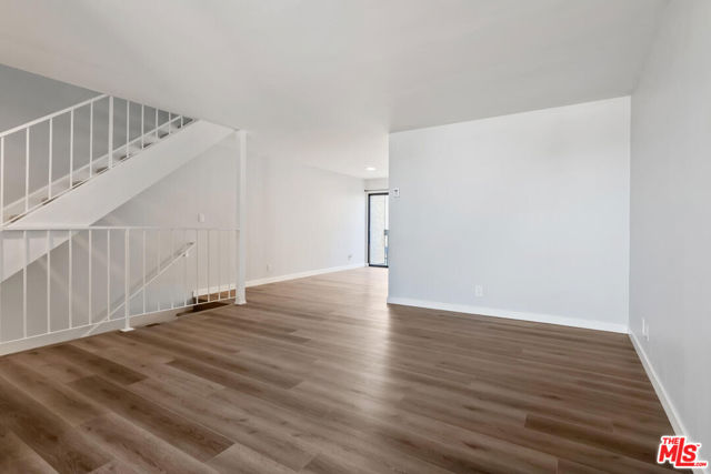 29239 Heathercliff Road, 12 photo 8