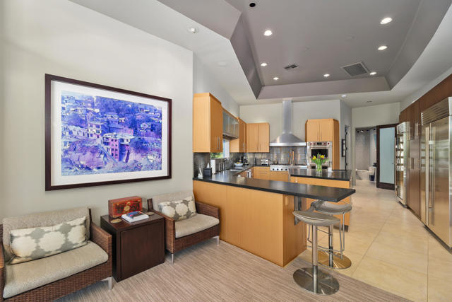 81 Royal Saint Georges Way, Rancho Mirage CA: https://media.crmls.org/mediaz/ac760368-9901-4ec8-bb8d-89d42b5f69c9.jpg