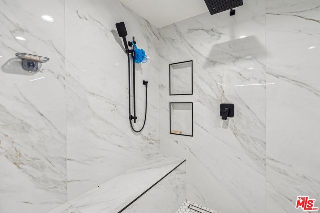 4900 Queen Victoria Road, Woodland Hills CA: https://media.crmls.org/mediaz/ac775fdb-4d13-4dda-8d0b-a48133c7ddde.jpg