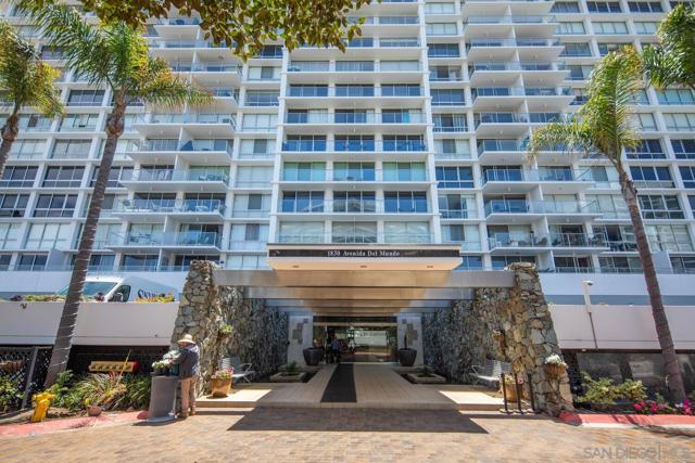 1830 Avenida Del Mundo, Coronado CA: https://media.crmls.org/mediaz/ac779007-15eb-4b75-bd7d-5d5426cef630.jpg