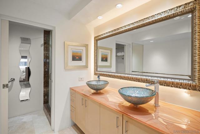 100 Harbor Dr, San Diego CA: https://media.crmls.org/mediaz/ac781336-6e4c-4c4d-b779-9358a08634ef.jpg