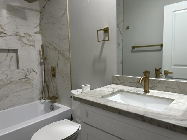 41575 Ashford Place Place, Indio CA: https://media.crmls.org/mediaz/ac782b0c-dddc-4373-98ca-7b0e24bd6889.jpg