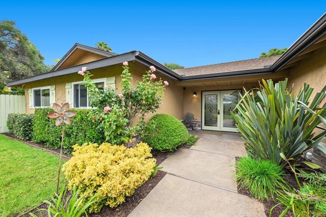 Detail Gallery Image 1 of 52 For 3625 Laketree Dr, Fallbrook,  CA 92028 - 3 Beds | 2 Baths