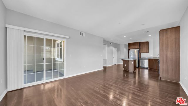 1408 W WASHINGTON Boulevard, Los Angeles CA: https://media.crmls.org/mediaz/ac79380f-af9f-4bb3-9b30-249538db776c.jpg