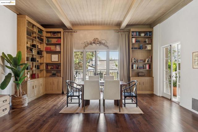 305 The Uplands, Berkeley CA: https://media.crmls.org/mediaz/ac7993fd-647e-4dee-96c6-02ba91339b62.jpg
