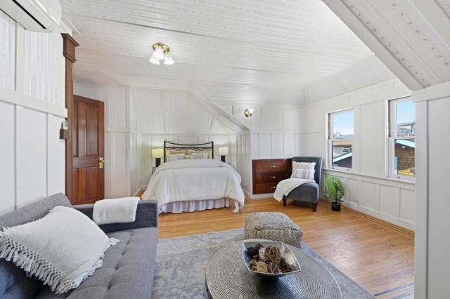 809 E 5th Avenue, San Mateo CA: https://media.crmls.org/mediaz/ac7a1833-d6a0-4c64-8548-e55ab023a7a7.jpg