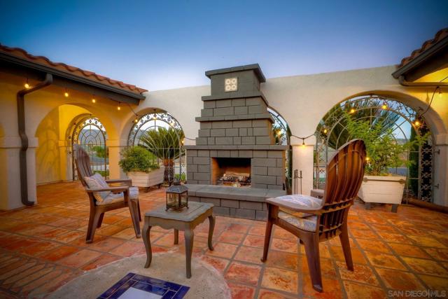 2064 Santa Margarita Dr., Fallbrook CA: https://media.crmls.org/mediaz/ac7ac2e8-0fc5-49d3-bded-b6274a03b8bc.jpg