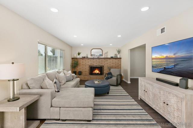 Image 2 of 19 For 644 Silver Strand Blvd