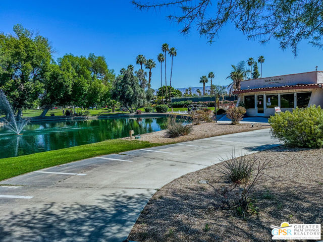 38 Paseo Laredo N, Cathedral City CA: https://media.crmls.org/mediaz/ac7b030f-dcd9-4f16-8626-332b5f46a7e9.jpg