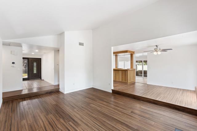 Home for Sale in Valley Center