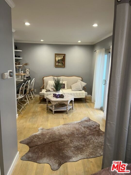 141 S Clark Drive #315
