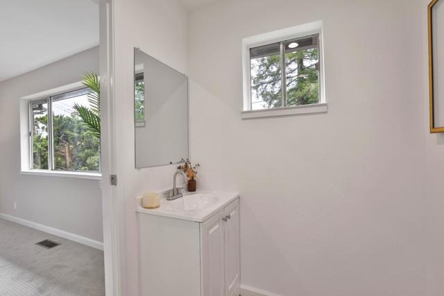 1815 Woodhaven Way, Oakland CA: https://media.crmls.org/mediaz/ac7bf2ed-ef1f-4c05-ae05-88141686100b.jpg
