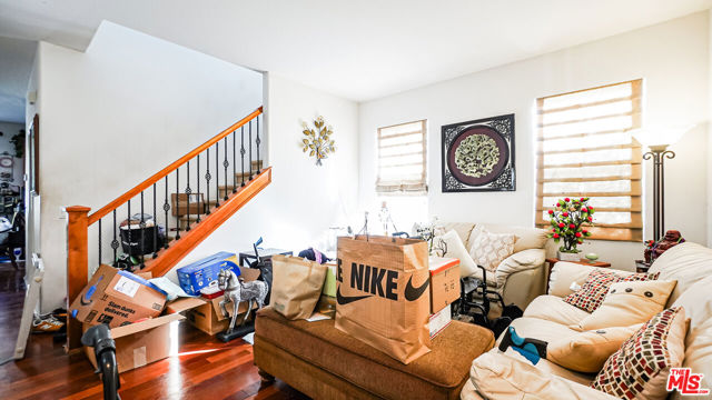2919 Naples Drive photo 4